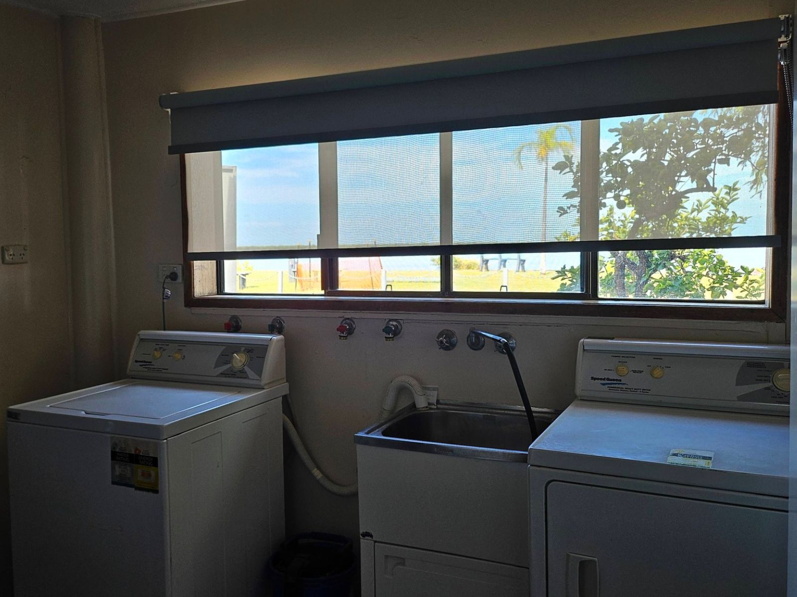 Savannah Shores Laundry