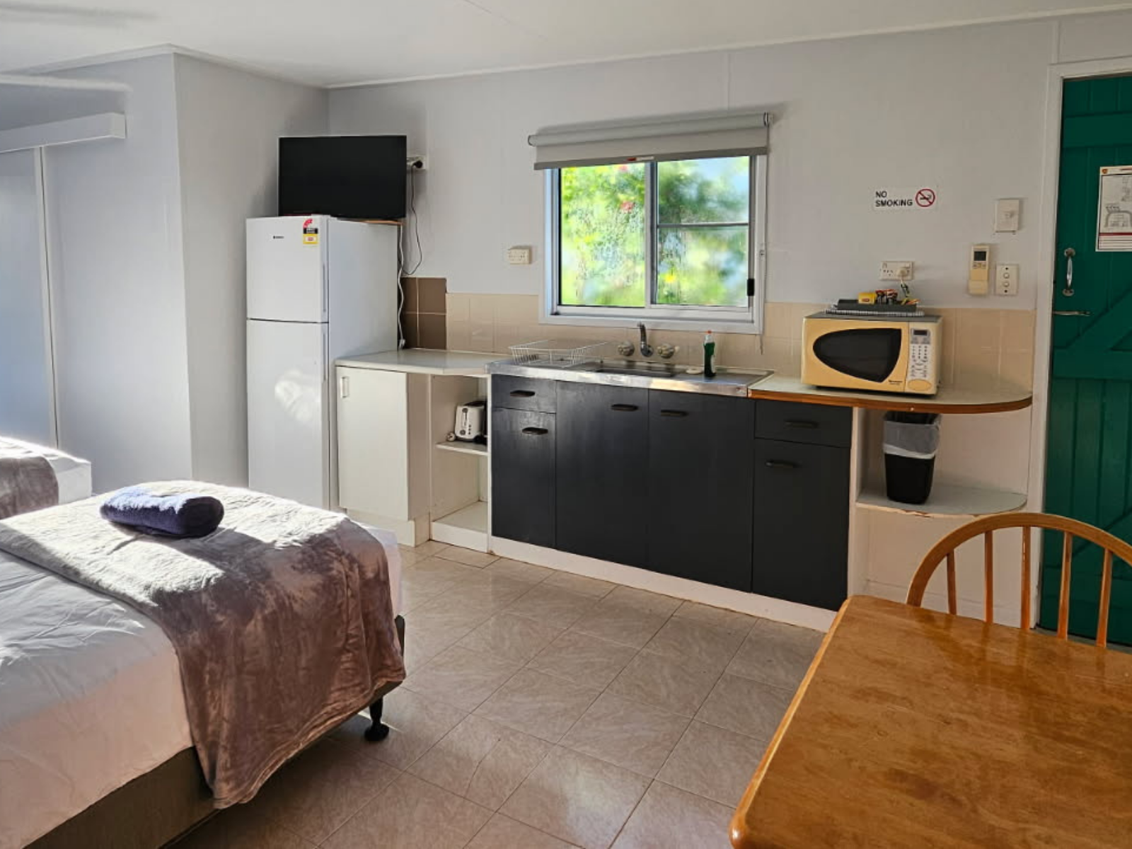 Ensuite Cabin Kitchenette