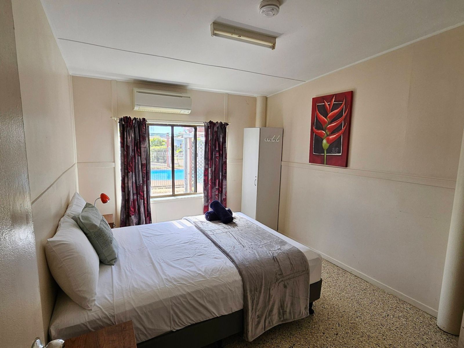 Savannah Shores Bedroom