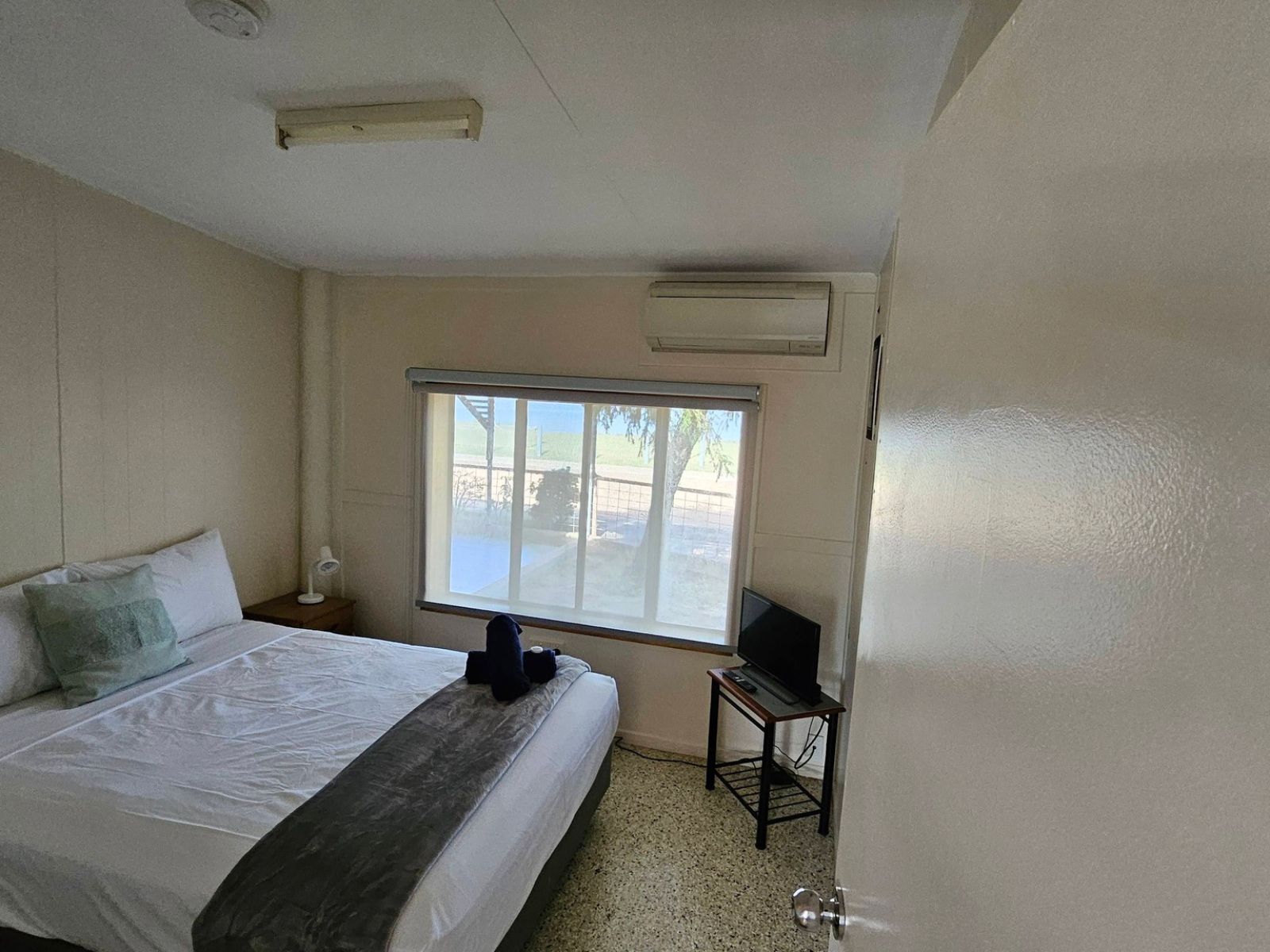 Savannah Shores Bedroom